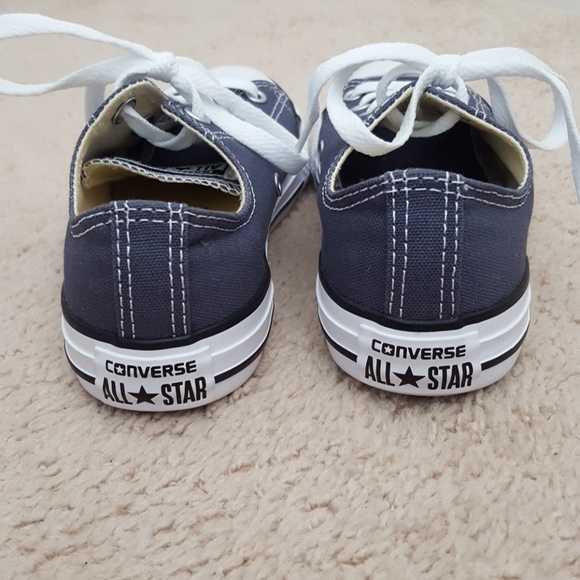 Converse youth athletic sneaker size 2 New - Picture 4 of 8